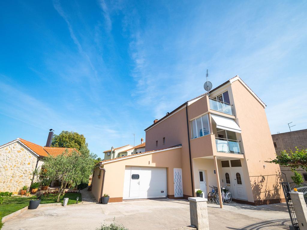 Apartments Sunny Garden Brodarica  Buitenkant foto